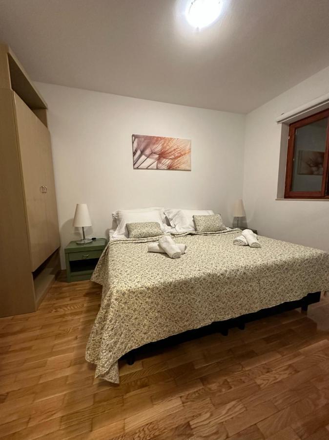Family Apartment Makarska Bagian luar foto